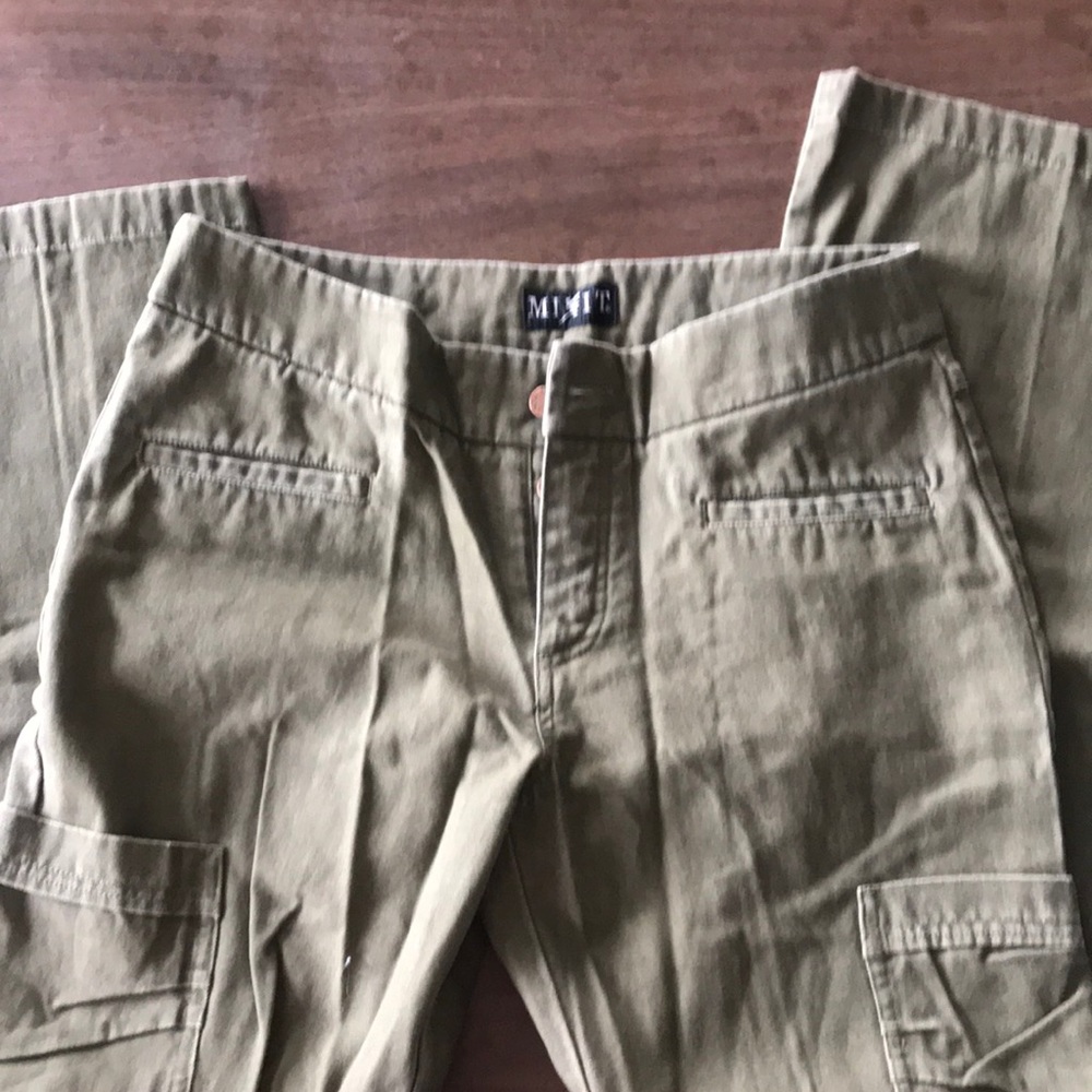 Green cargo pants